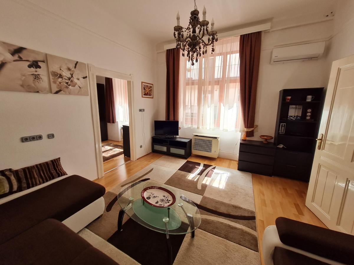 בודפשט Marble Apartment -Near Buda Castle מראה חיצוני תמונה
